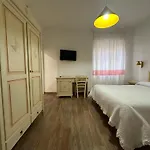 Bed & Breakfast Ng Ammentos 3*